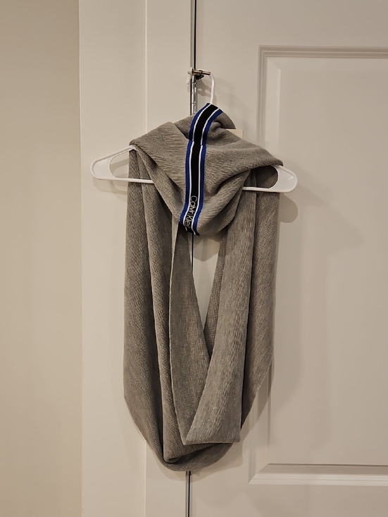 NWT Calvin Klein Gray Infinity Scarf with Blue Accent - Picture 2 of 12